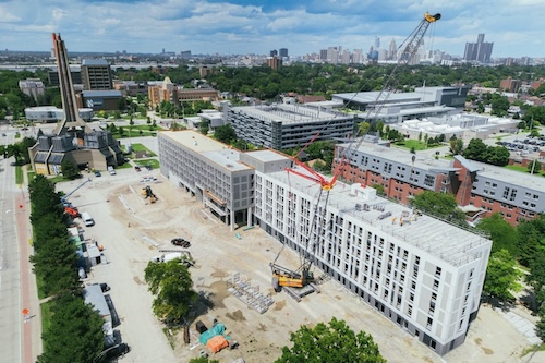 Uwindsor Residence Crane